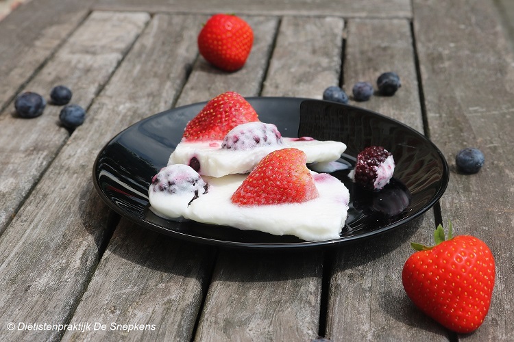 ijs met fruit