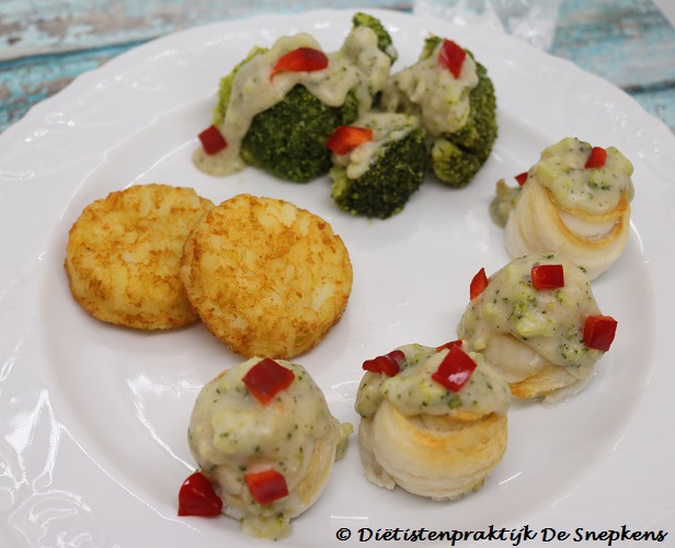 tongrolletjes-broccolisaus