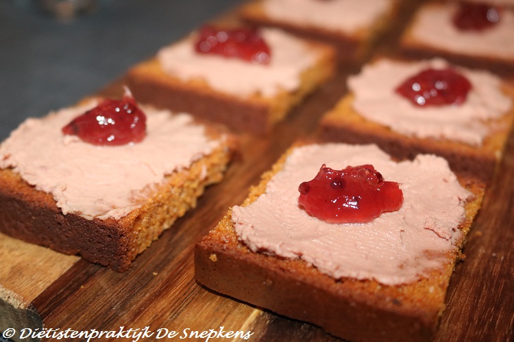 aperitiefhapje peperkoek pate