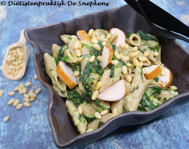 penne spinazie gerookte kip